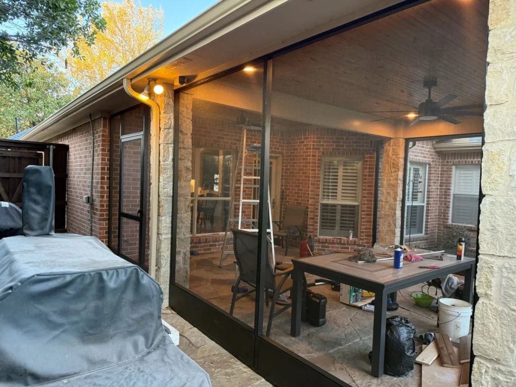 Projects 2 screen-porch-farmers-branch